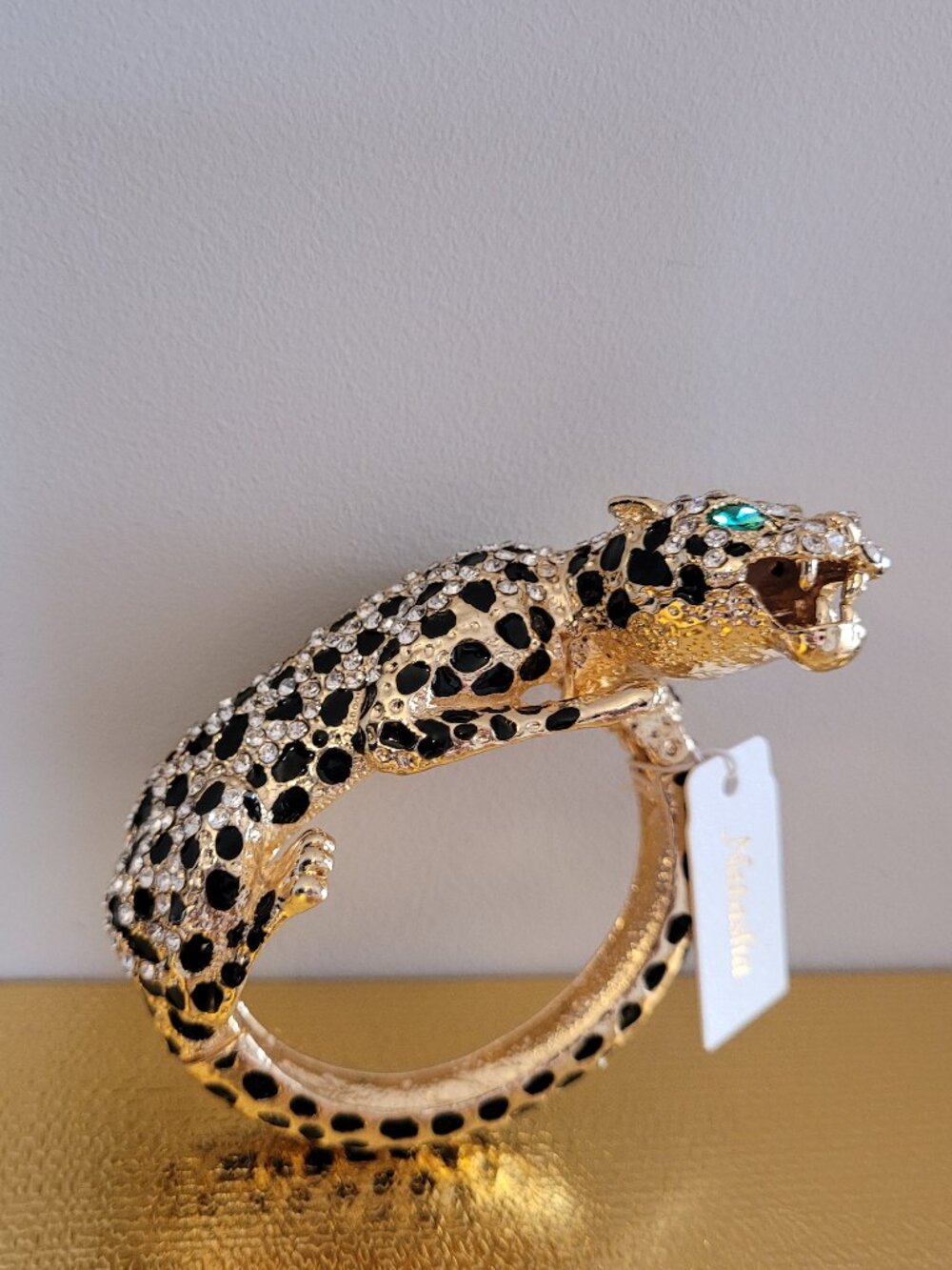 Stunning Fearless and Majestic Tiger Bracelet. Gold-Tone. Sparkly. Natasha. New. - Picture 9 of 15